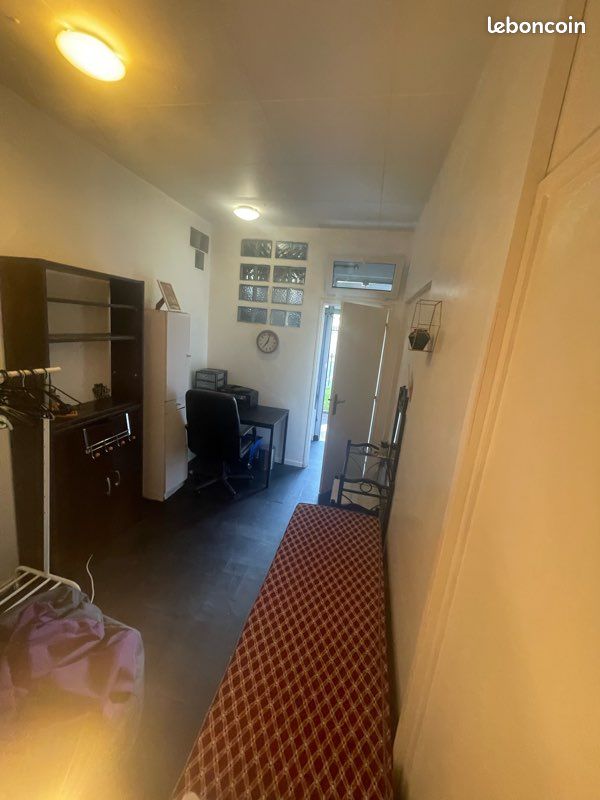 Квартира с 2 спальнями в Рийё-ла-Пап, Франция № 285258