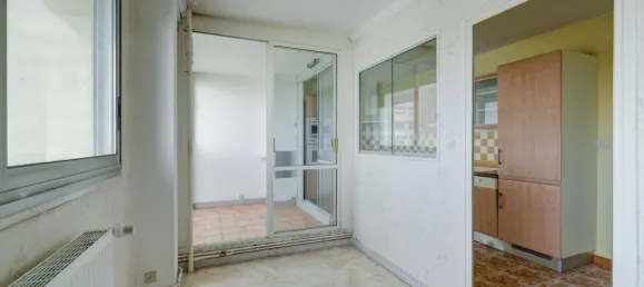 3 Schlafzimmer Wohnung in Venissieux, France, Nr. 348258 2