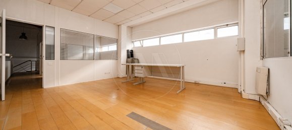 629m² Warehouse in Guimaraes, Portugal No. 15132 31