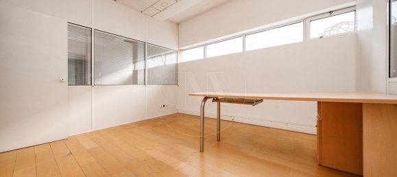 629m² Warehouse in Guimaraes, Portugal No. 15132 27