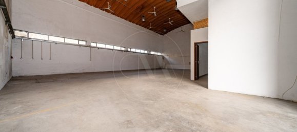 629m² Warehouse in Guimaraes, Portugal No. 15132 2
