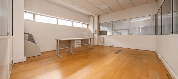 629m² Warehouse in Guimaraes, Portugal No. 15132 29