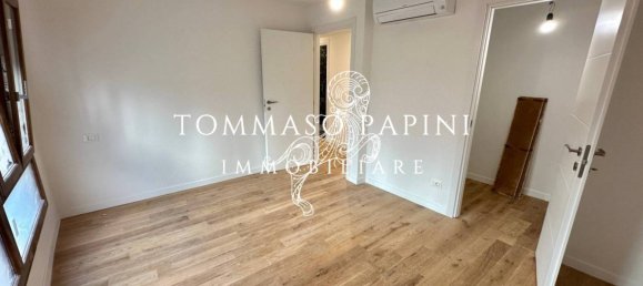 2 bedrooms Apartment in Florence, Italy No. 330115 13