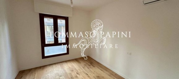 2 bedrooms Apartment in Florence, Italy No. 330115 22