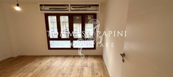 2 bedrooms Apartment in Florence, Italy No. 330115 20