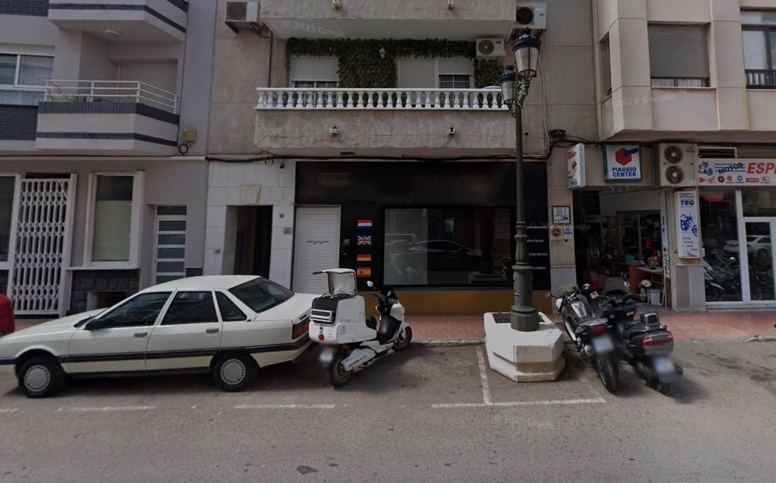 Коммерческая недвижимость 112м² в Гуардамар-дель-Сегура, Испания № 142435