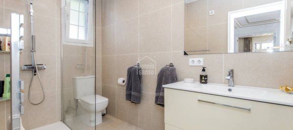 Villa de 4 dormitorios en Mahon, Spain No. 6291 4