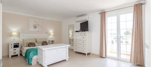 Villa de 4 dormitorios en Mahon, Spain No. 6291 13