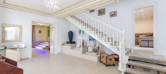 Villa de 4 dormitorios en Mahon, Spain No. 6291 6