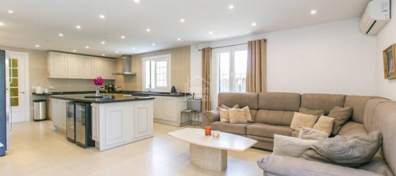 Villa de 4 dormitorios en Mahon, Spain No. 6291 5