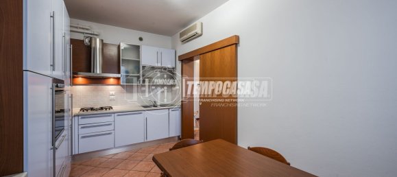 4-salle Appartement à Castenaso, Italy No. 280376 7
