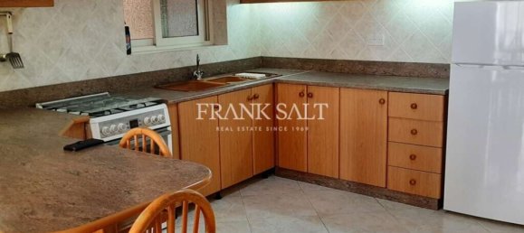 3 bedrooms Apartment in Marsalforn, Malta No. 5855 7