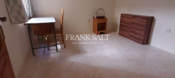 3 bedrooms Apartment in Marsalforn, Malta No. 5855 8