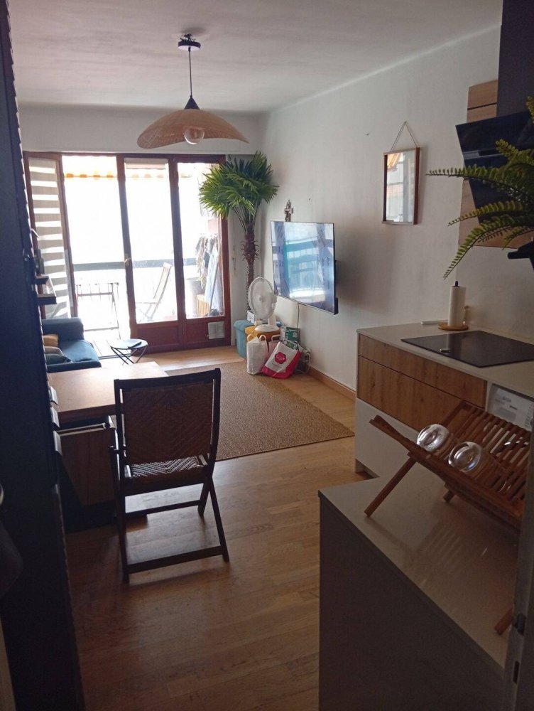 Studio in Nice, France No. 325821