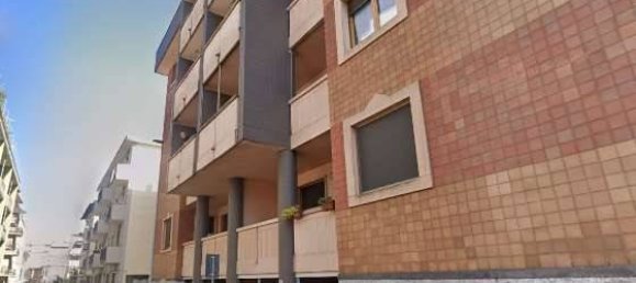 2 bedrooms Apartment in Novara, Italy No. 262650 4