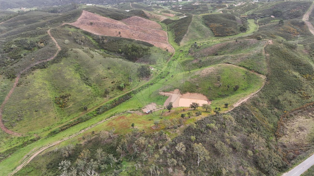 Terrain à Saboia, Portugal 41375m² No. 47540