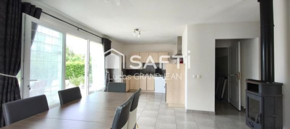 2 Schlafzimmer Haus in Jura, France, Nr. 307800 4