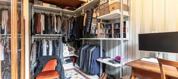 4 rooms Apartment in Florence, Italy No. 161888 23