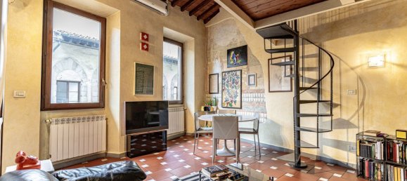 4 rooms Apartment in Florence, Italy No. 161888 2