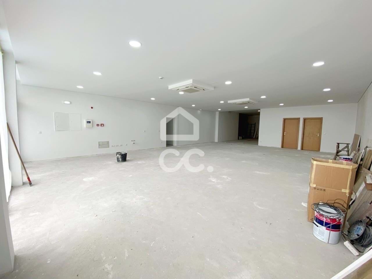 2 bedrooms Commercial property in Viseu, Portugal No. 89454