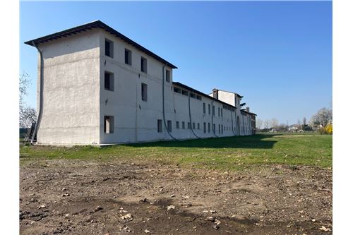 32000m² Land in Romano d'Ezzelino, Italy No. 280287