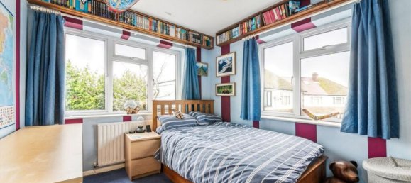 3 Schlafzimmer Haus in Chessington, United Kingdom, Nr. 10219 13