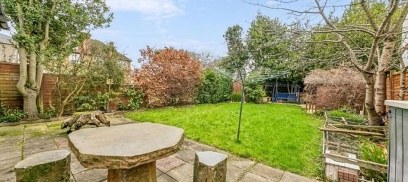 3 Schlafzimmer Haus in Chessington, United Kingdom, Nr. 10219 14