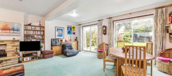 3 Schlafzimmer Haus in Chessington, United Kingdom, Nr. 10219 4