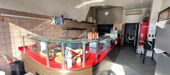 Propiedad comercial en Trezzano sul Naviglio, Italy 33 m² No. 54400 3