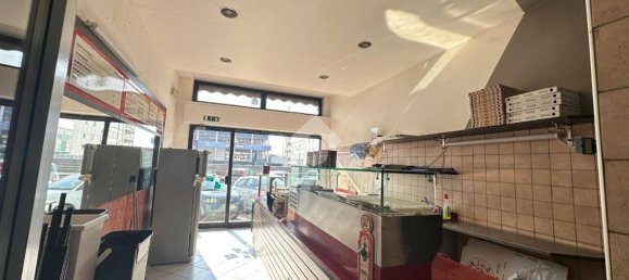 Propiedad comercial en Trezzano sul Naviglio, Italy 33 m² No. 54400 5
