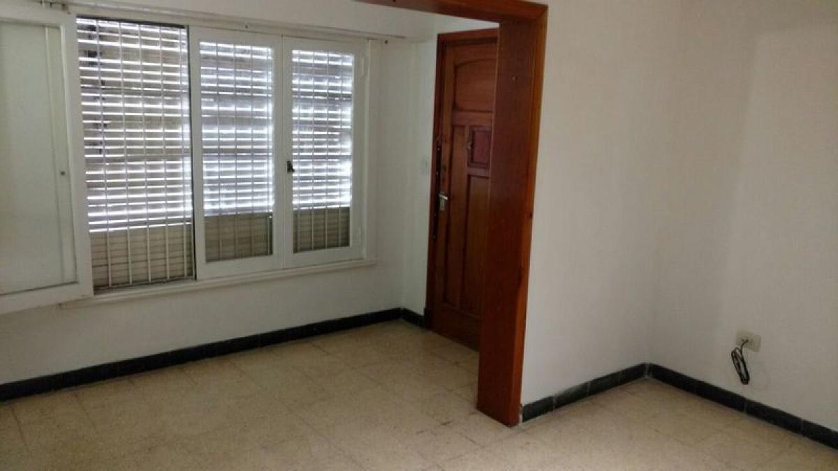 2 bedrooms House in Mar del Plata, Argentina No. 70702