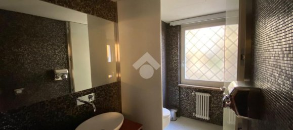 Офис с 3 комнатами в Верона, Италия № 68919 29