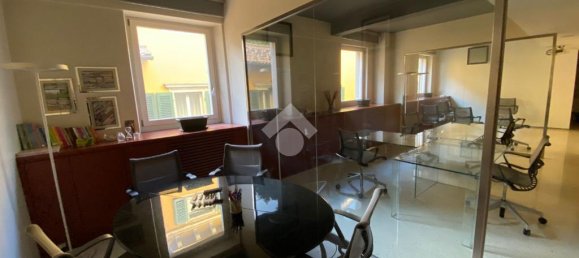 Офис с 3 комнатами в Верона, Италия № 68919 22