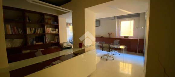 Офис с 3 комнатами в Верона, Италия № 68919 19