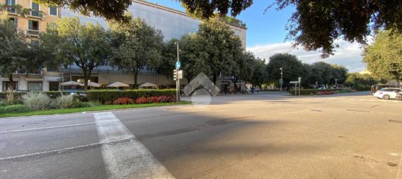 Офис с 3 комнатами в Верона, Италия № 68919 15