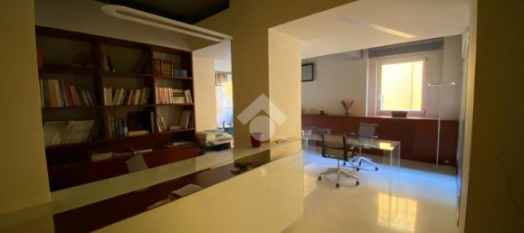 Офис с 3 комнатами в Верона, Италия № 68919 18