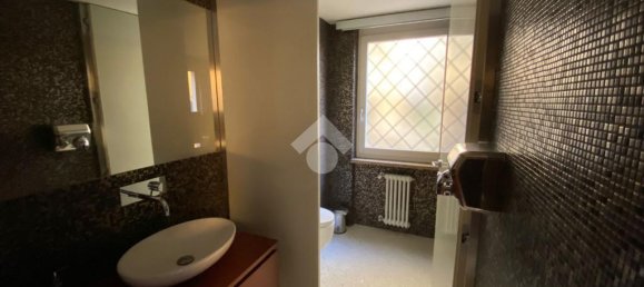 Офис с 3 комнатами в Верона, Италия № 68919 14