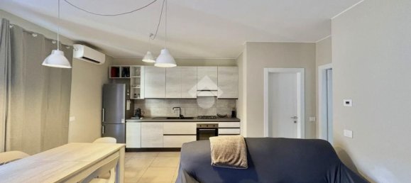 2 rooms Apartment in Corte Franca, Italy No. 287553 3