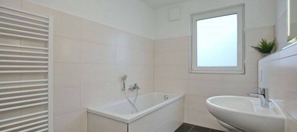 Adosado de 12 habitaciónes en Nordwestmecklenburg, Germany No. 322365 22