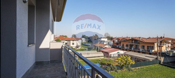 4-salle Appartement à Bottanuco, Italy No. 9646 25