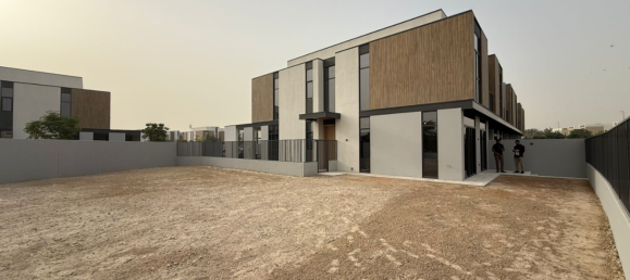 4 bedrooms Villa in Mudon, UAE No. 120134 23