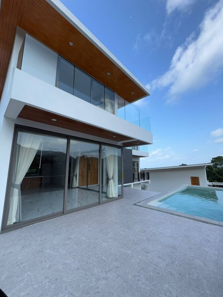 Villa de 4 dormitorios en Ko Samui, Thailand No. 23580