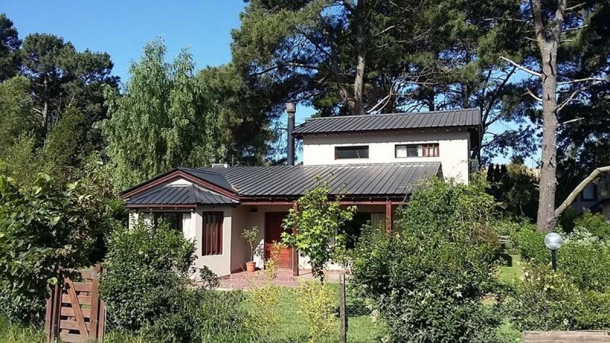 4 bedrooms House in General Pueyrredon, Argentina No. 55357