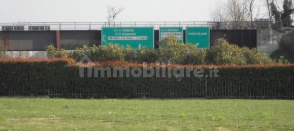 Склад с 3 комнатами в Арезе, Италия № 150369 17