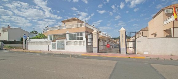 Adosado de 3 dormitorios en Torrevieja, Spain No. 133905 34