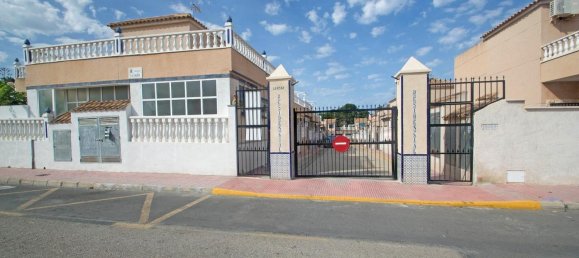 Adosado de 3 dormitorios en Torrevieja, Spain No. 133905 19