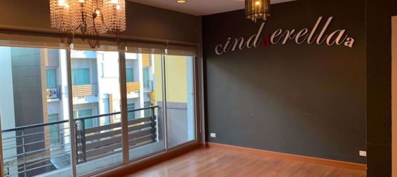 Casa T2 em Wang Thonglang, Thailand N.º 9888 4