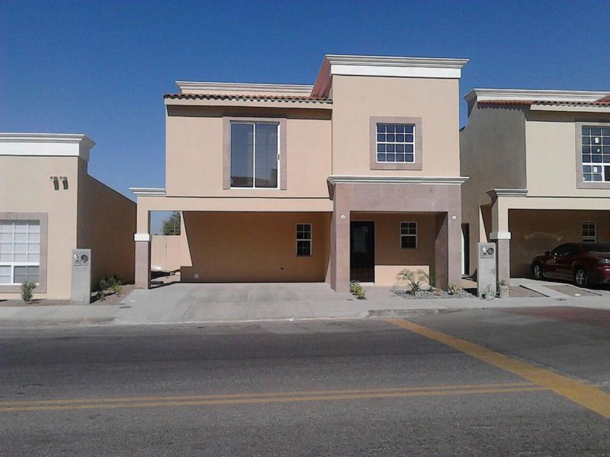 3 bedrooms House in Mexicali, Mexico No. 151501