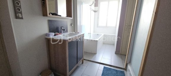 Casa de 3 dormitorios en Masny, France No. 40489 4