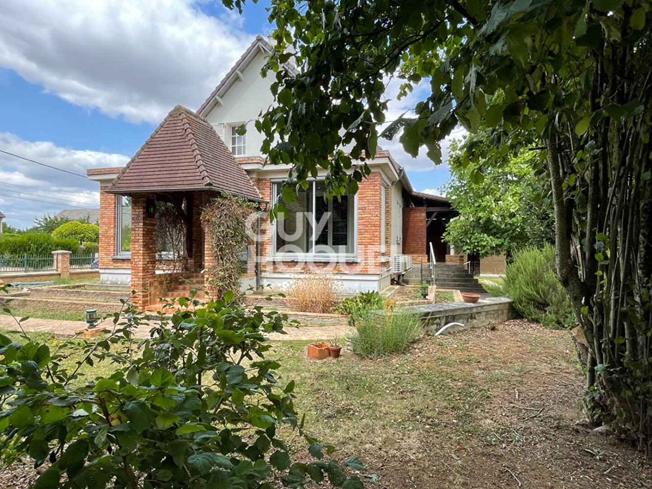 Casa de 4 dormitorios en Trouy, France No. 298502